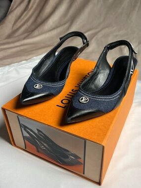 Louis Vuitton Navy Denim and Black Pointed Slingback Pumps with LV Medallion Box